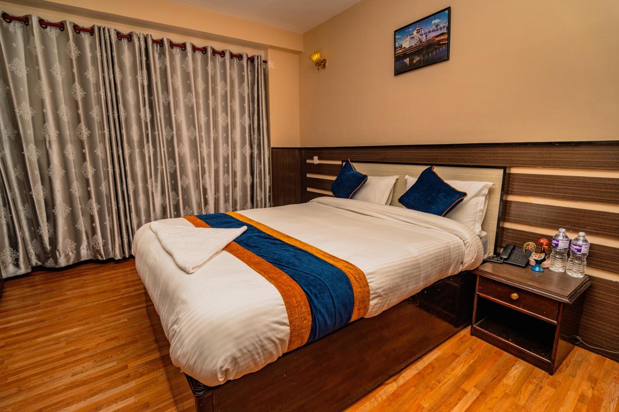 Karma Travellers Home Kathmandu Exterior photo